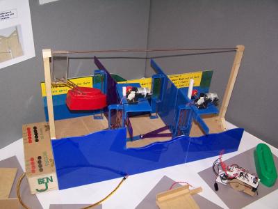 picture of Computer controlled model of a lock gate